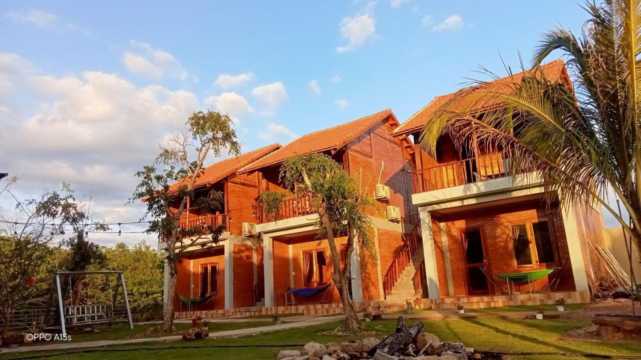 Sunny Eco Lodge Cat Tien Exterior photo